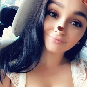 Meet your Posher, Christina